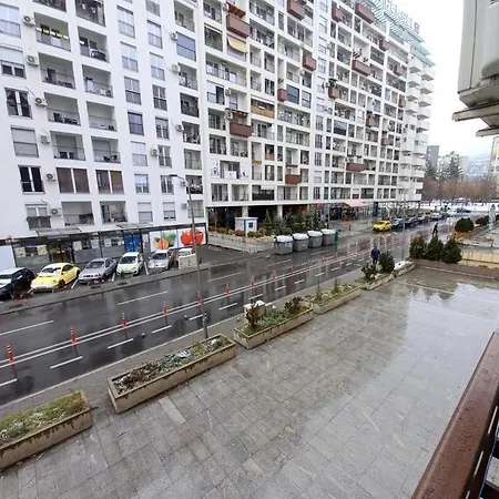 Apartment Taftalice Lueks Living With 2 Bathroom And Kitchen Skopje