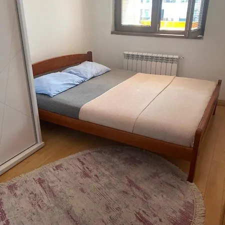 Taftalice Lueks Living With 2 Bathroom And Kitchen Szkopje